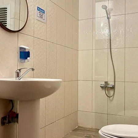 Kuyu Beergarden Hostel