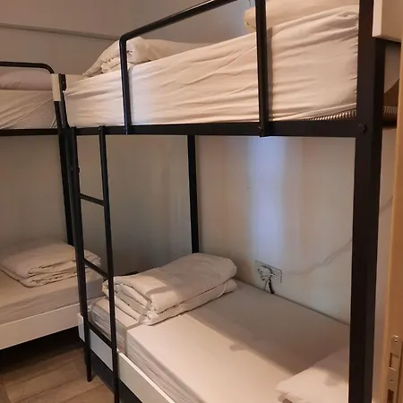 Kuyu Beergarden Hostel Antalya