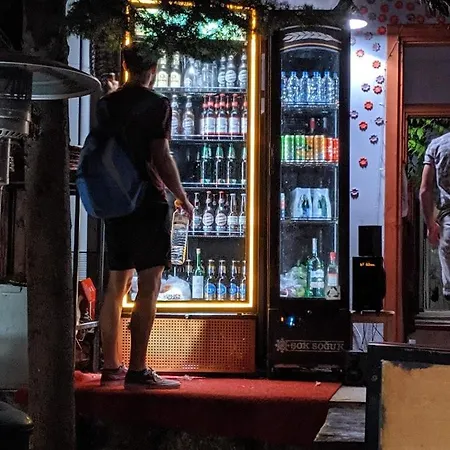 Kuyu Beergarden *