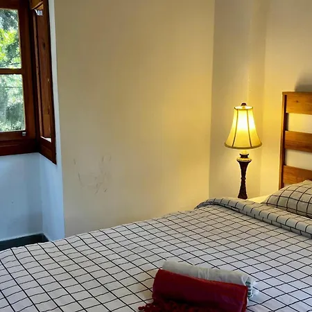 Hostel Kuyu Beergarden *