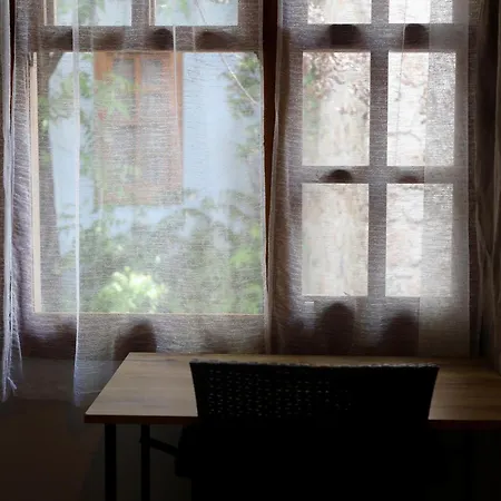 Kuyu Beergarden Hostel *