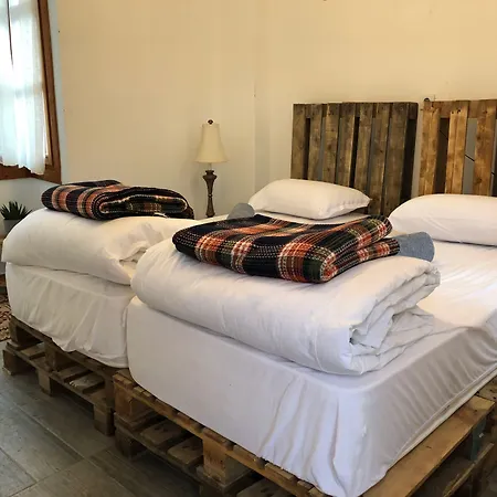 Hostel Kuyu Beergarden *