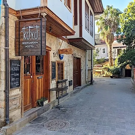 Hostel Kuyu Beergarden