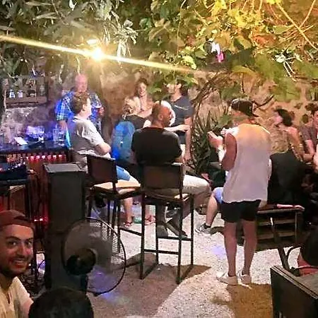 Kuyu Beergarden Hostel