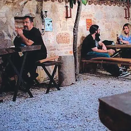 Kuyu Beergarden