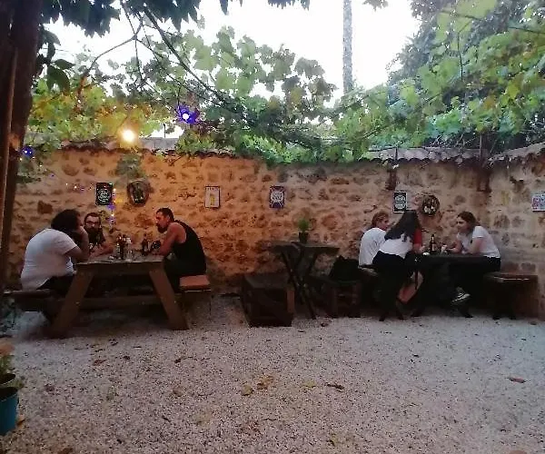 Kuyu Beergarden Hostel
