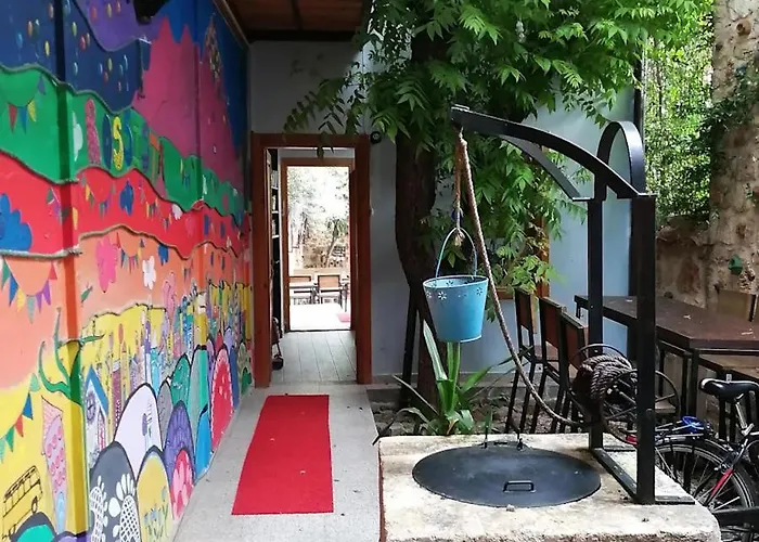 Hostel Kuyu Beergarden *