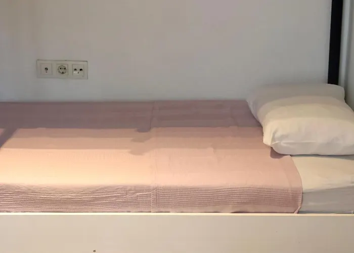 Kuyu Beergarden Hostel