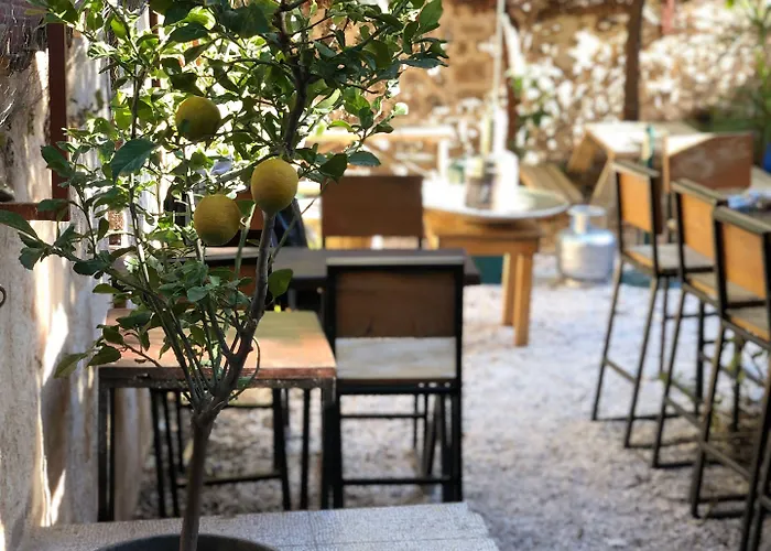 Kuyu Beergarden * אנטליה