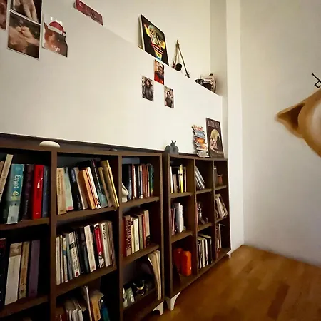 Kuyu Beergarden Hostal